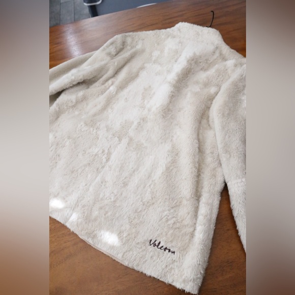 VOLCOM Cozy Beige Teddy Jacket - Picture 5 of 7
